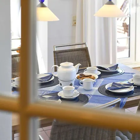 Luv Und Lee Dornbusch Apartment